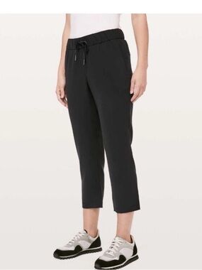 Lululemon Women's On the Fly Crop 23" Woven Pants Black Size 8